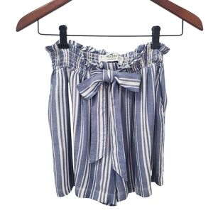 Hollister Stripped Blue and White  Paperbag Shorts